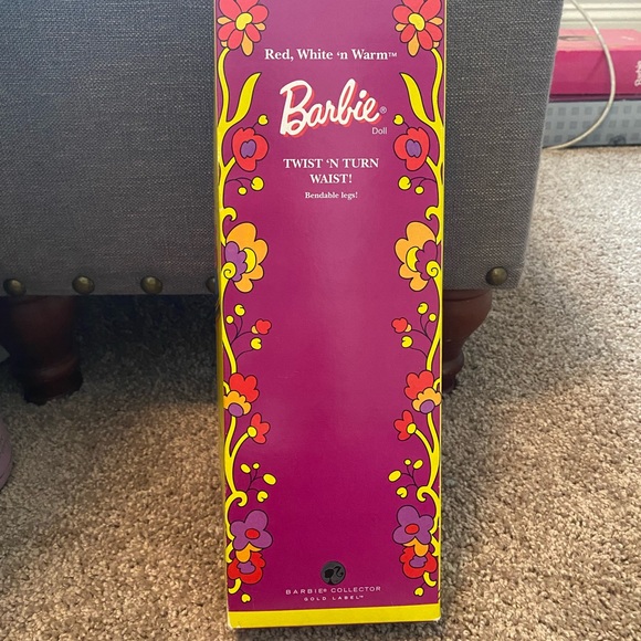 Red White ‘n Warm Barbie Doll Gold Label - Picture 6 of 6